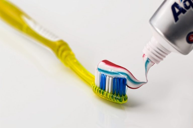 36 Amazing Uses of Toothpaste Around Your Home 40 Amazing Uses of Toothpaste Around Your Home