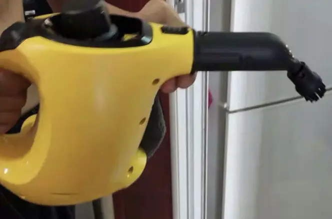 How Does A Handheld Steam Cleaner Work?
