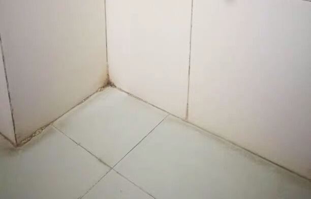 How To Clean Yellow Tiles In Bathroom Homelization - How To Remove White Stains From Bathroom Floor Tiles