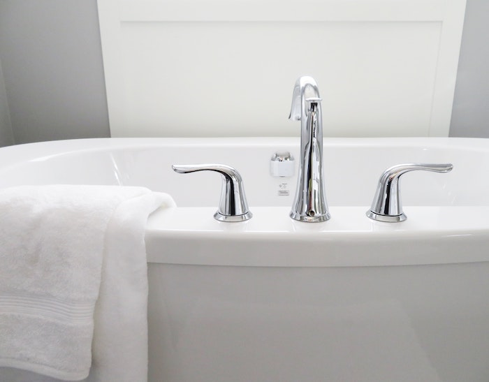 How to Replace a Two Handle Bathtub Faucet